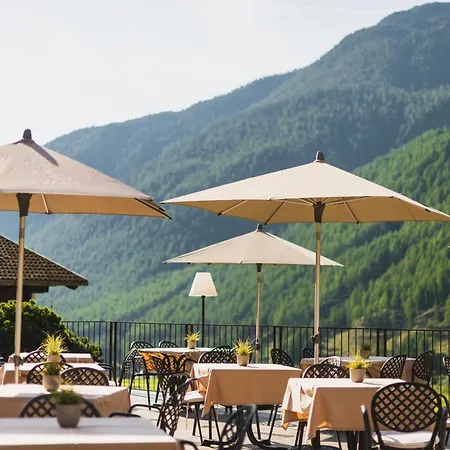 Hotel Tonzhaus 4*